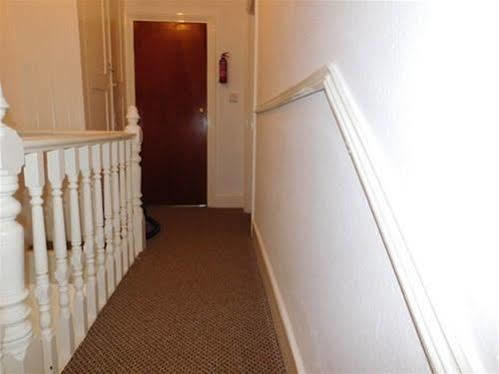 Spencer Inn Apartments Harrow Esterno foto